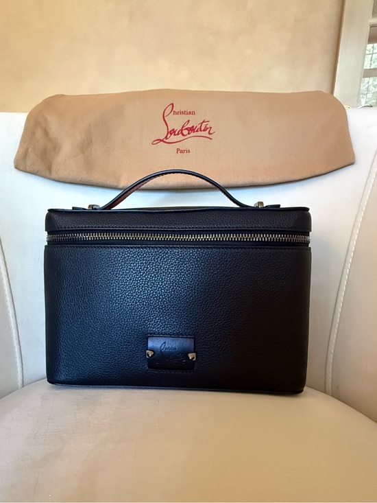 Christian Louboutin Handbags - Christian Louboutin Kypipouch Leather Crossbody Bag